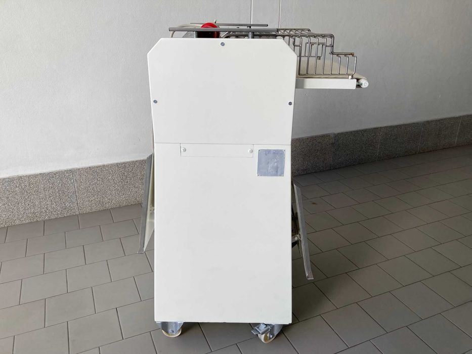 Formadora de cacetes, vergões de regueifa, roca e pão Italiano