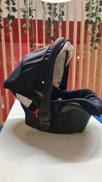 Cadeira no carro ( ovinho)  para bebe