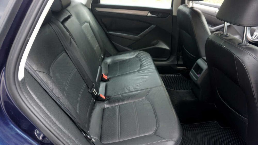 Volkswagen Passat      2013