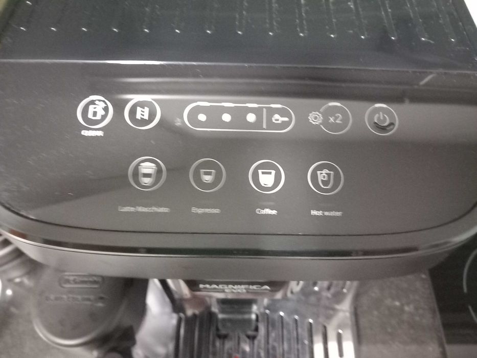 De'Longhi Magnifica Evo (modelo ECAM290.61.B
