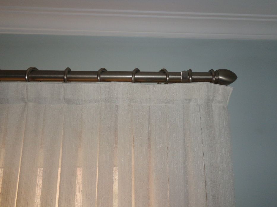 3 CORTINAS (Varões Inox + cortinados (organza))