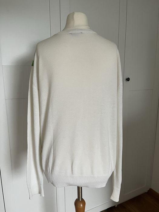 Sweter męski w serek XL