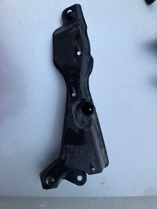 Захист днища зад лев lexus 5839842022