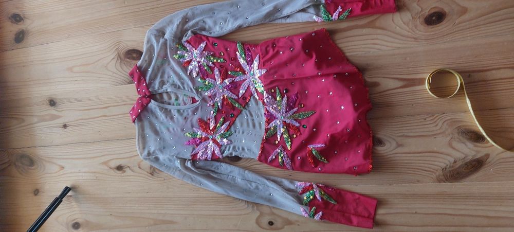 купальник для художньої гімнастики