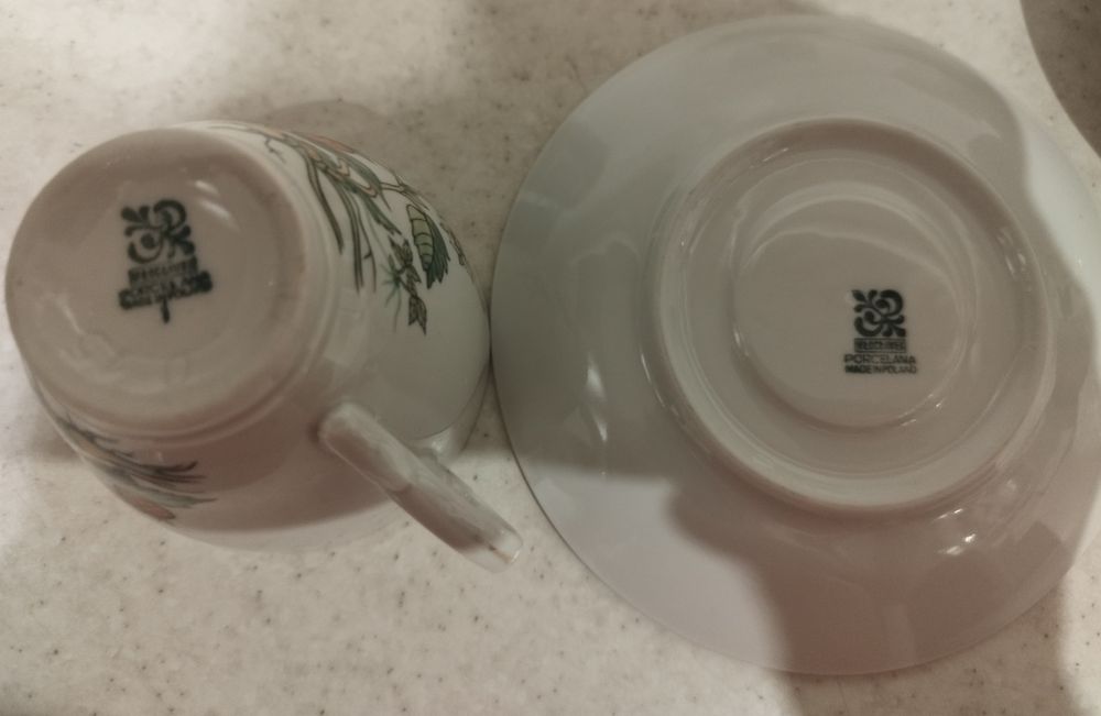 Zestaw filiżanek z podstawkami, porcelana Włocławek