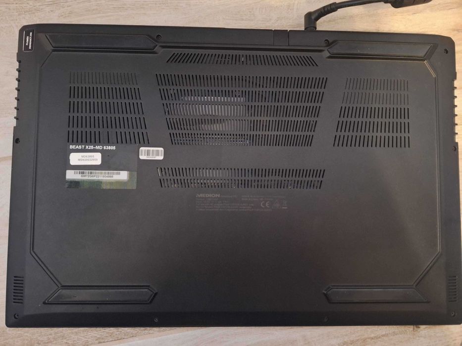 Laptop Medion Erazer Beast X25 | 32GB RAM | RTX 3080 16GB | RYZEN 9 5900HX