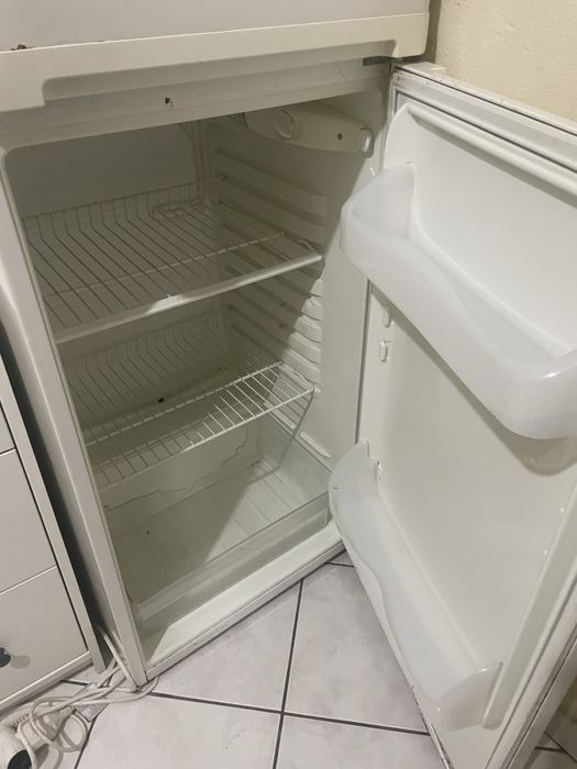Vendo geladeira.