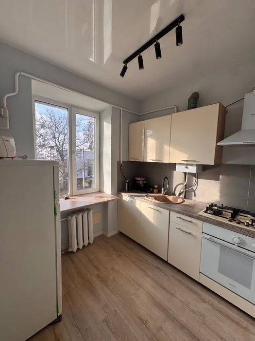 Продам 2к квартиру на Гагарина