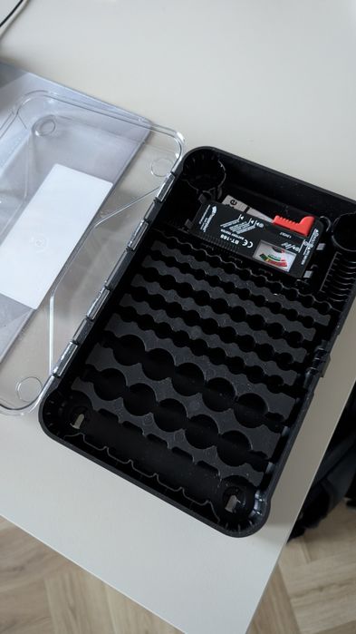Kistenberg organizer pudełko na baterie + tester baterii
