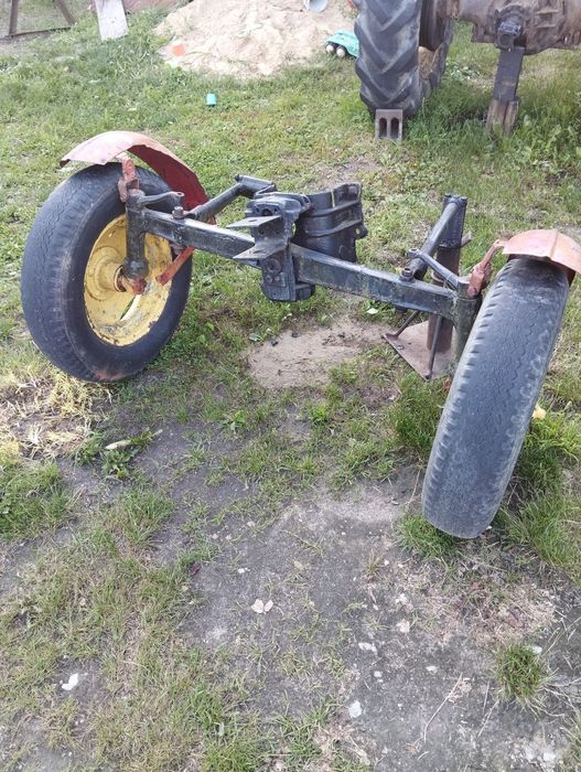 Oś przednia ursus c328 przerobiona zwężona do ciągnika SAM papaja