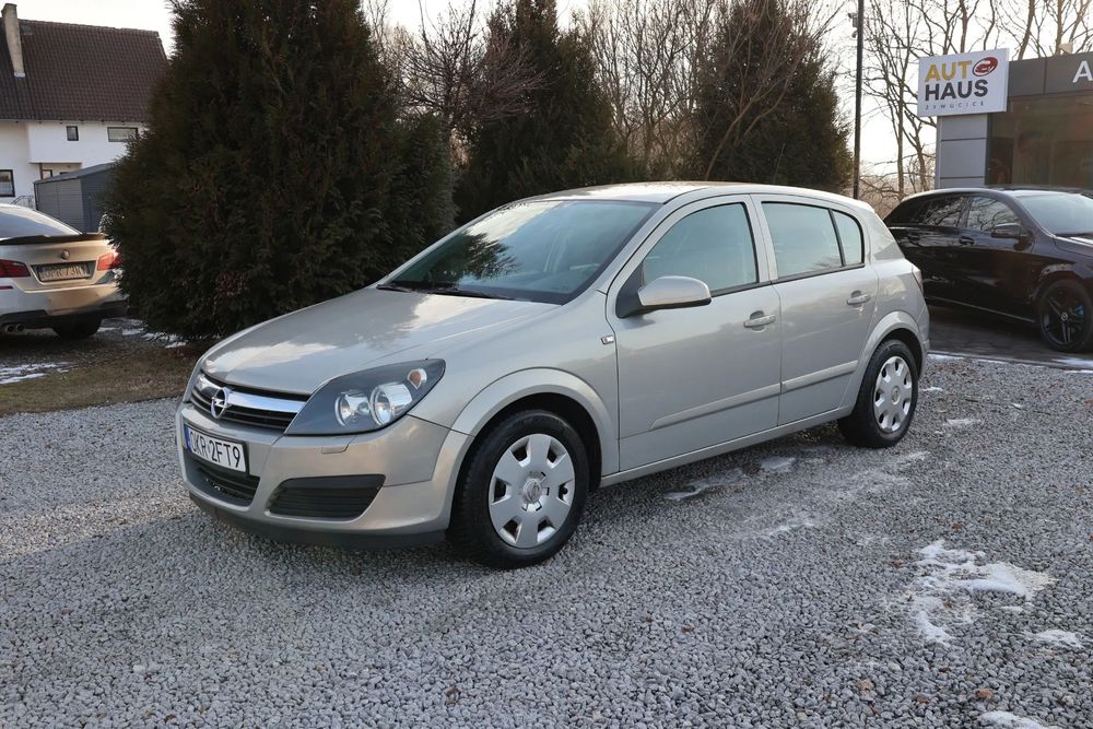 Opel Astra Instalacja LPG ważna do 2032 roku