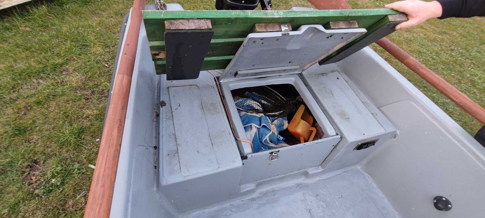 Łódź wędkarska 410 z silnikiem 4km