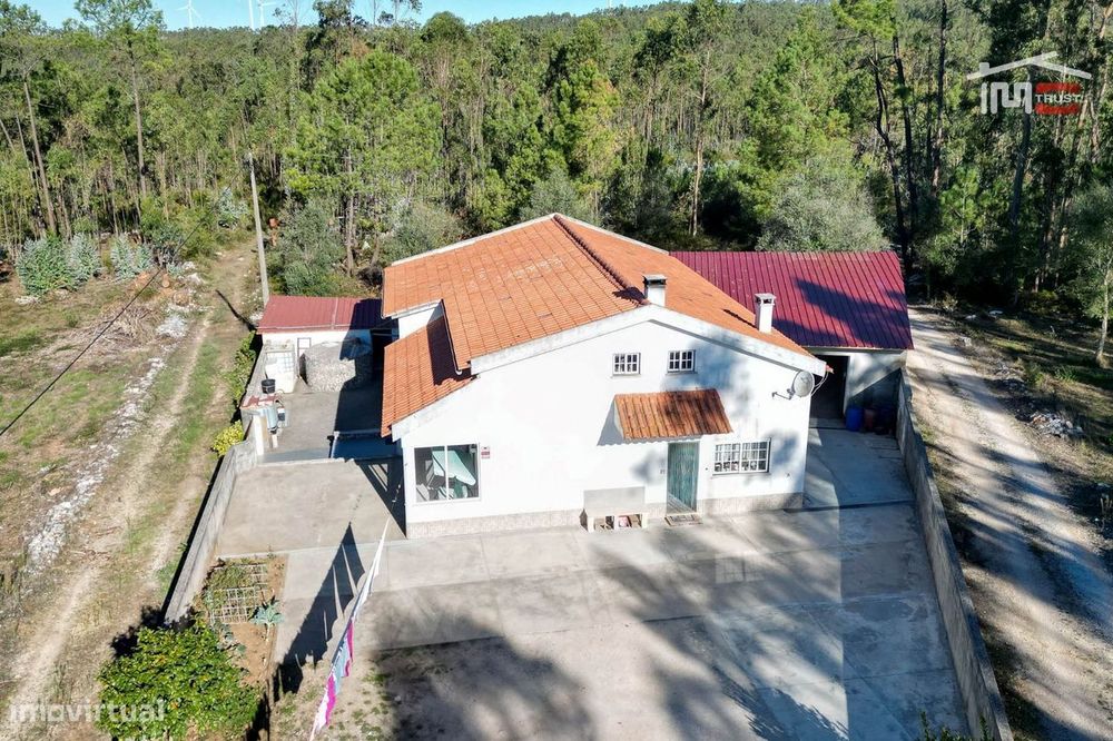 Moradia T3 Térrea, Mobilada, Sótão, Garagem Para 2 Carros E Terreno...