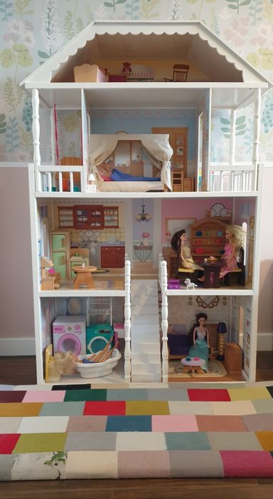 Duży drewniany domek dla lalek/barbie Kidkraft
