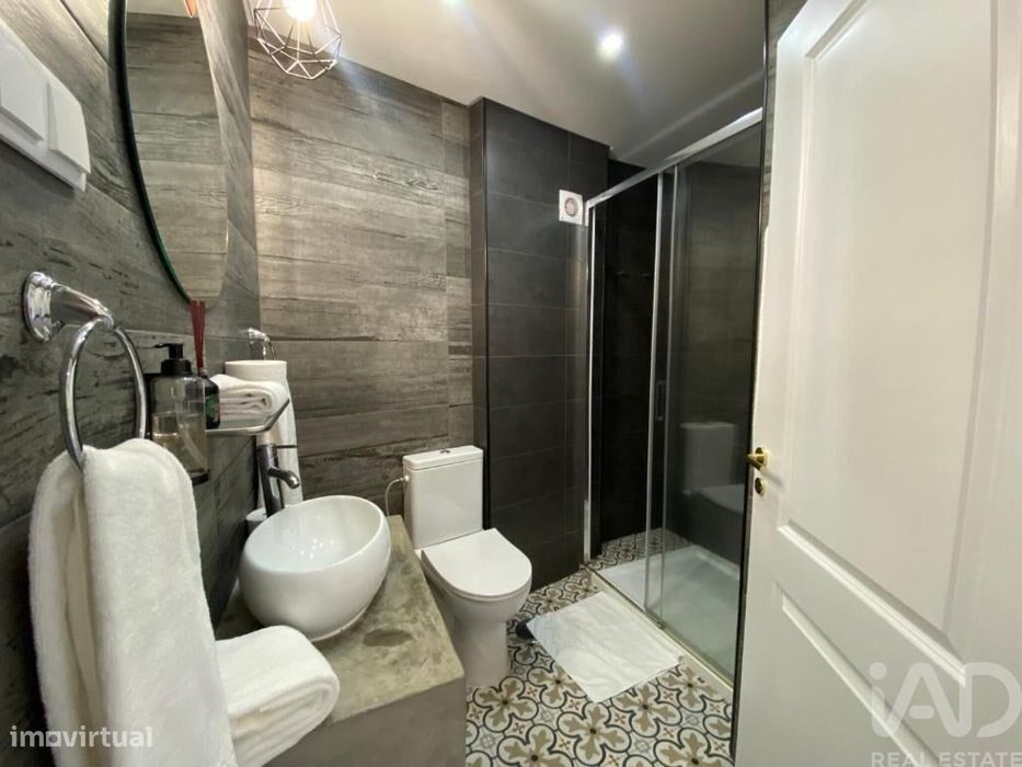 Apartamento T2 em São Sebastião