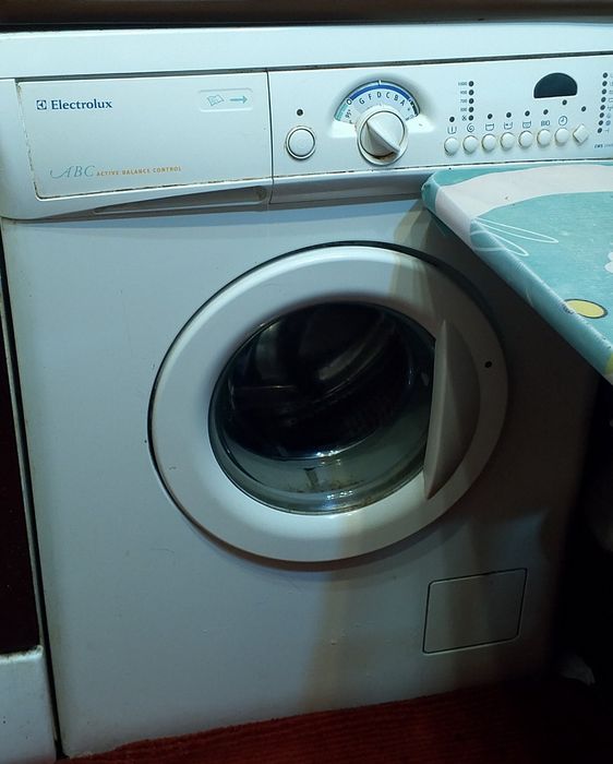 Пральна машинка спрага не шумить і нетече