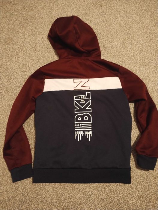 Bluza chłopięca z kapturem 134/140