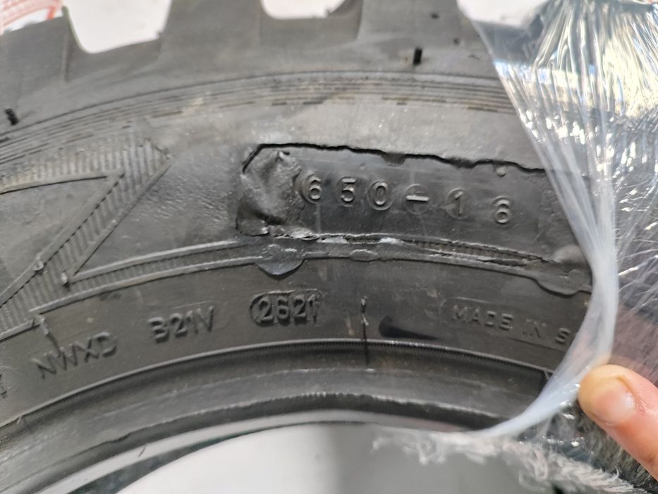 2 pneus novos Nelcaf 6.50 R16 - Oferta dos Portes
