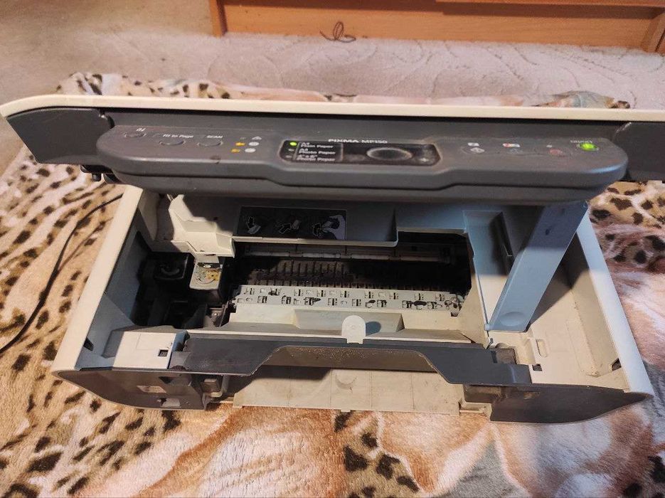 багатофункціональний пристрій(прінтер, сканер) Canon PIXMA MP150