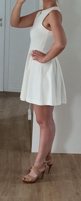 Sukienka na wesele, na komunie, ecru, bez ramion, rozm.38