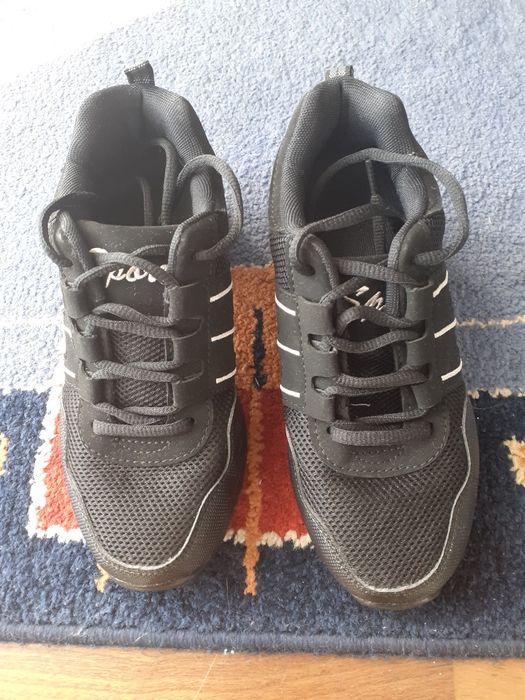 Buty snicersy. Rozmiar 37