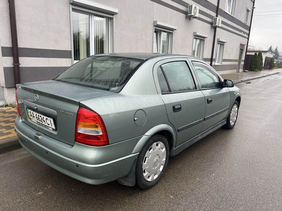 Опель астра 2009 рік,один власник.