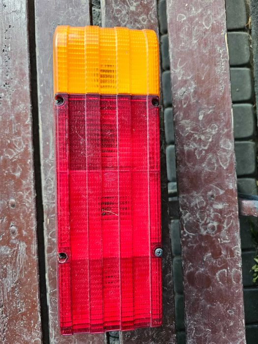 Lampa tylna hella SBBN  do przyczepa kempingowa