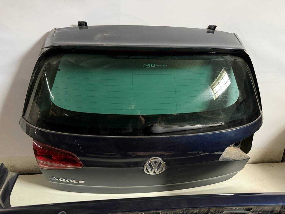 Бампер кришка багажника ляда  VW E-Golf 7 LH5X LC5B комплект кляпа егольф