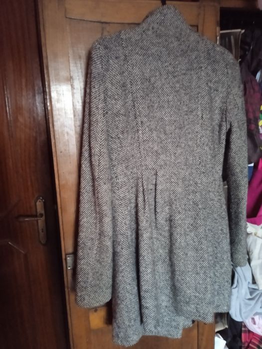 Sobretudo quente e cintado