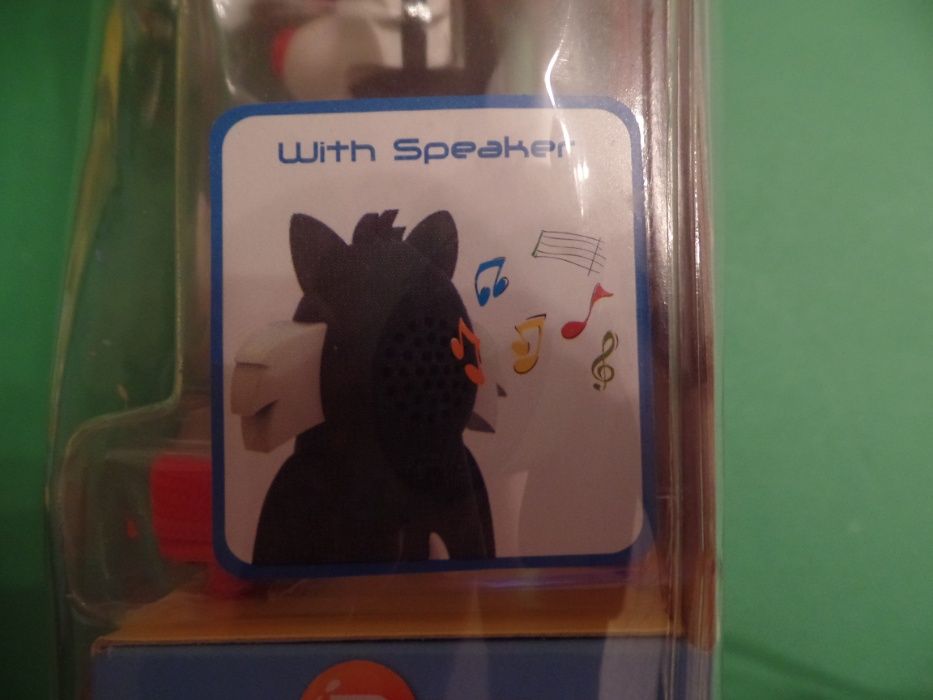 MP3 Player with Built-in Speaker (BU)64751806776065122