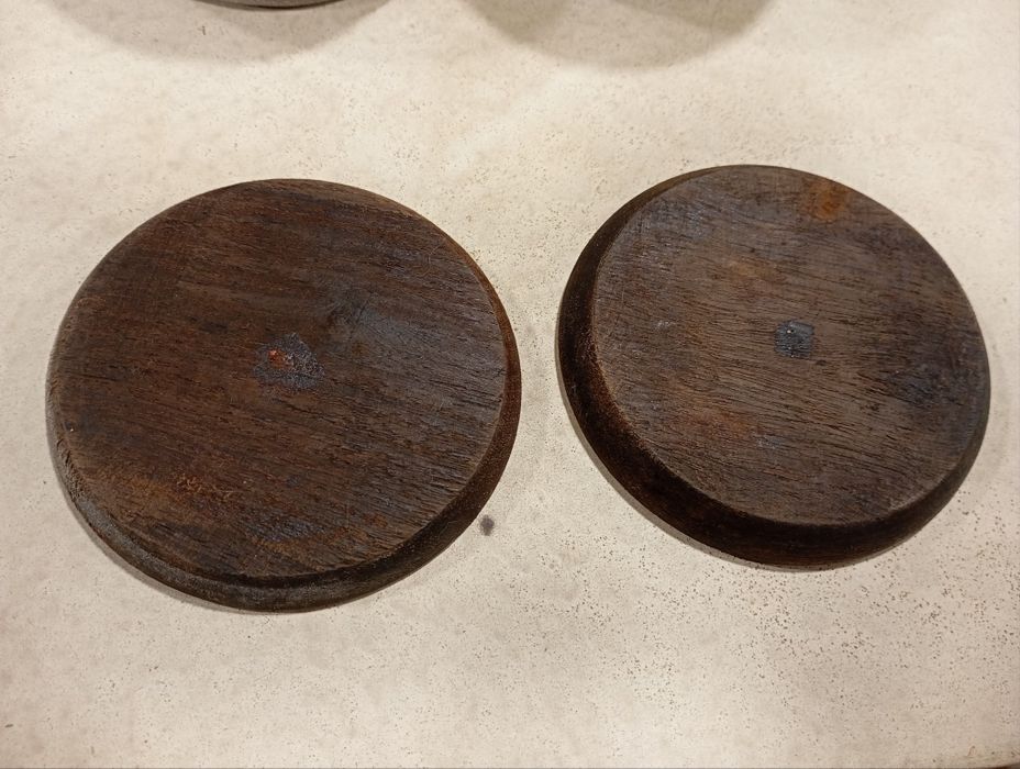 10 bases para copos em madeira esculpida