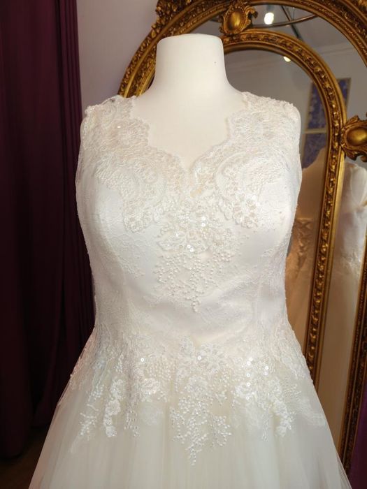 Sukienka ślubna pluse size 48