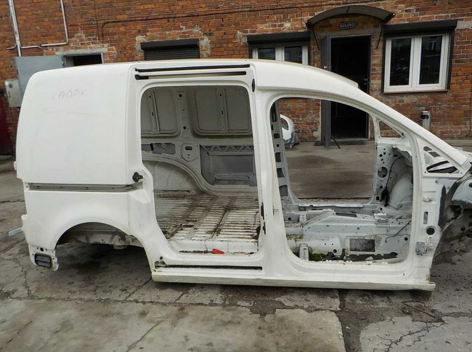 Кузов криша дах лонжерон бочина четверть поріг Caddy Touran Кадді Туран