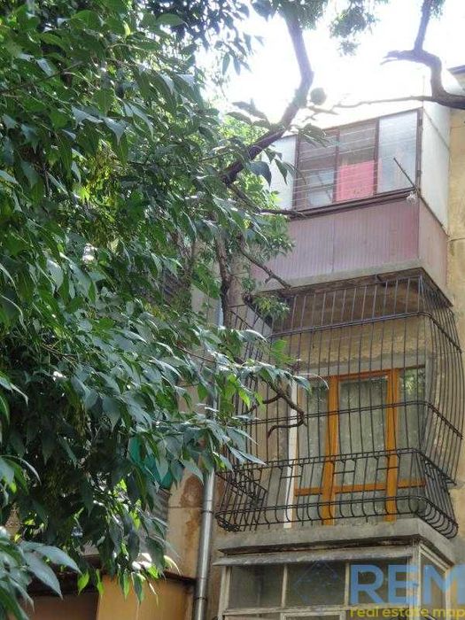 Продам 2х комнатная квартира сталинка ул. Белинского(Леонтовича)