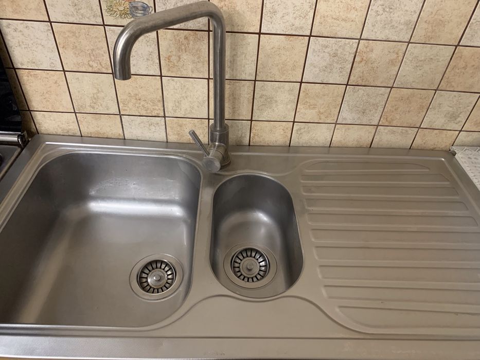 Продаж кухонної техніки. Врізна мийка 100 см з краном
