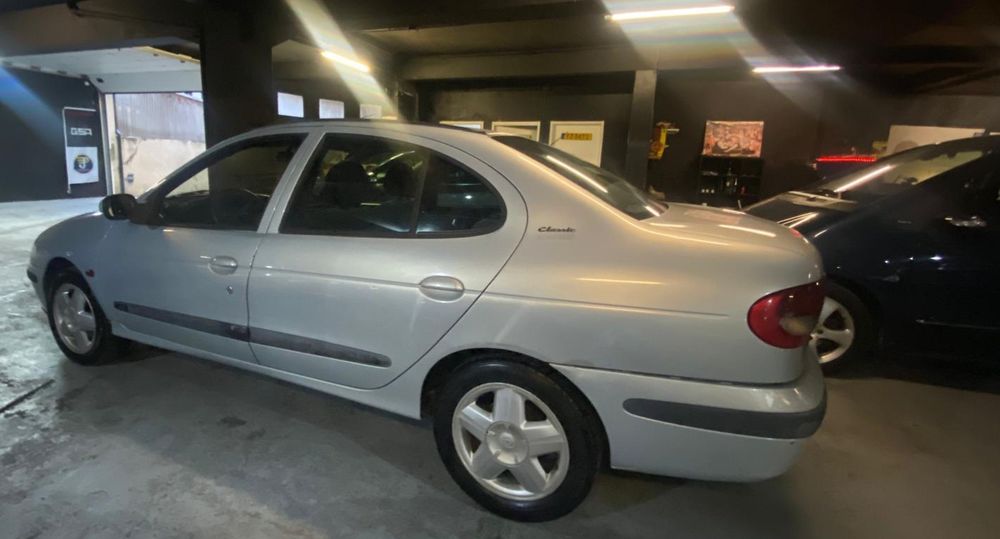 Renault Megane 1.9dci Clássic ano 2002