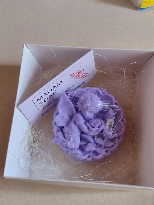 Мило ручної роботи