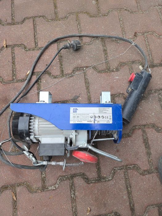 Sprzedam małą wyciagarke