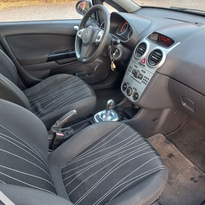 Vendo opel corsa com caixa automática