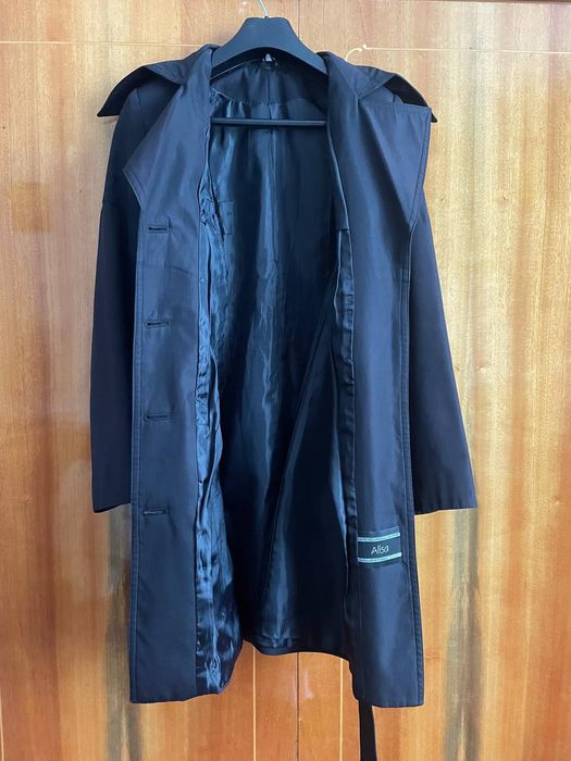 Тренч. Тренувальні жіночий. Жіночий плащ. Короткий жіночий плащ.