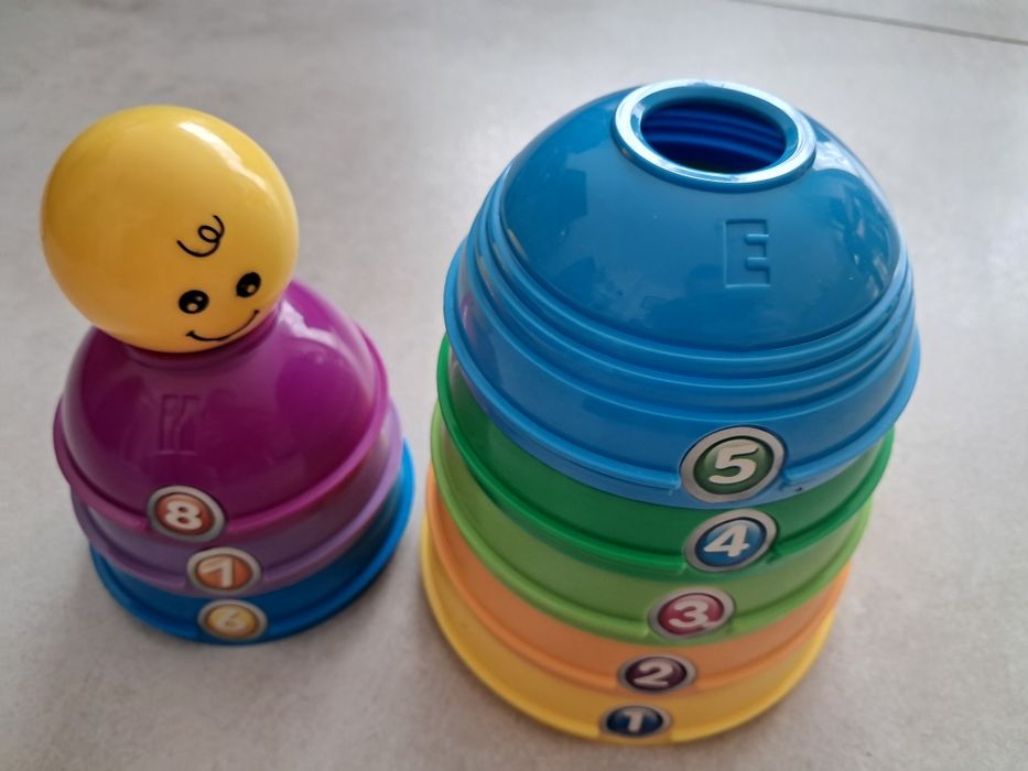 Fisher-Price Okrągłe kubeczki do ustawiania