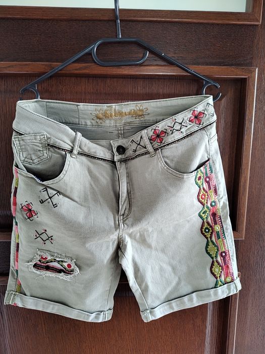 Spodenki Desigual - r.42