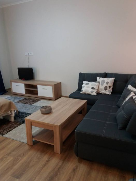 Сегодня 2 ком  Квартира возле Оперного театра почасово .посуточно