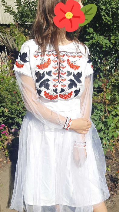 Костюм-платье в украинском стиле