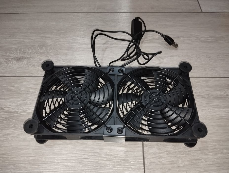 Wiatrak przenośny podwójny