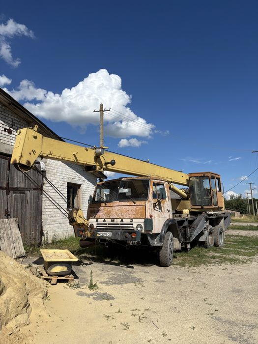 Авто кран 53213 на базі Камаза 10т висота підйому 15м
