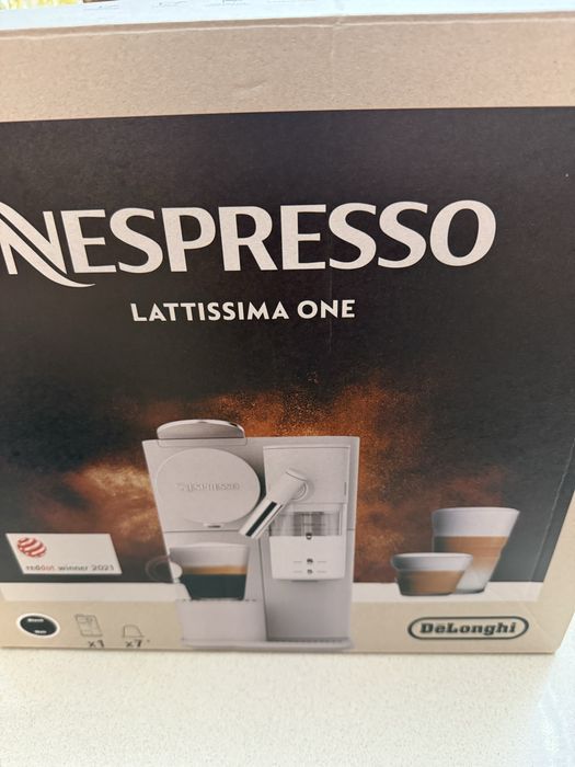 Ekspres na kapsułki DeLonghi Lattissima One