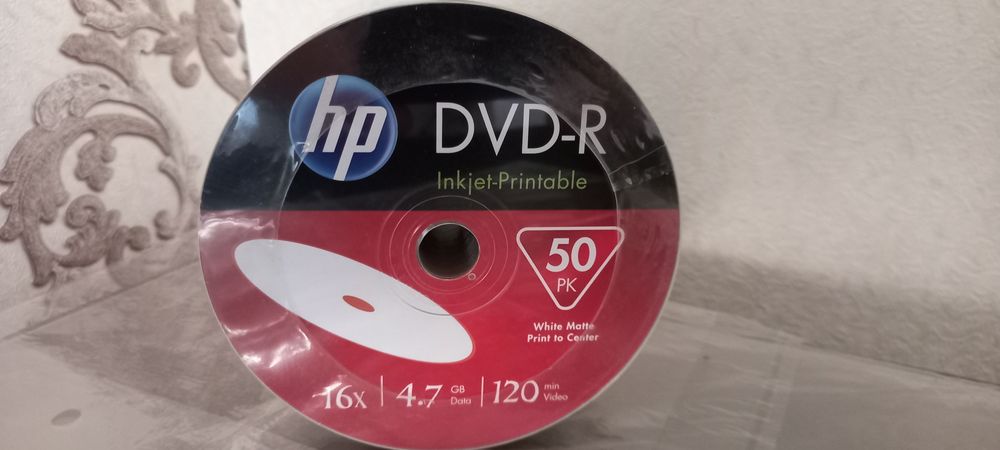 CD-R із музикою  ваших улюблених пісень в автомобiль CD, MP3, DVD.