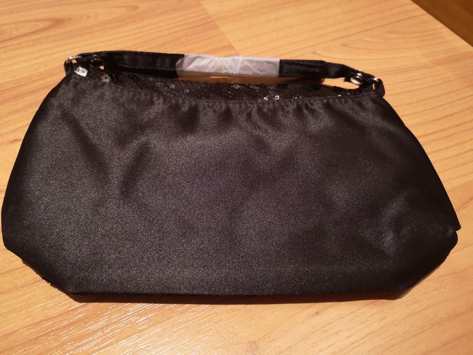 Clutch/Mala de cerimónia preta com lantejoulas,nova "Oriflame"