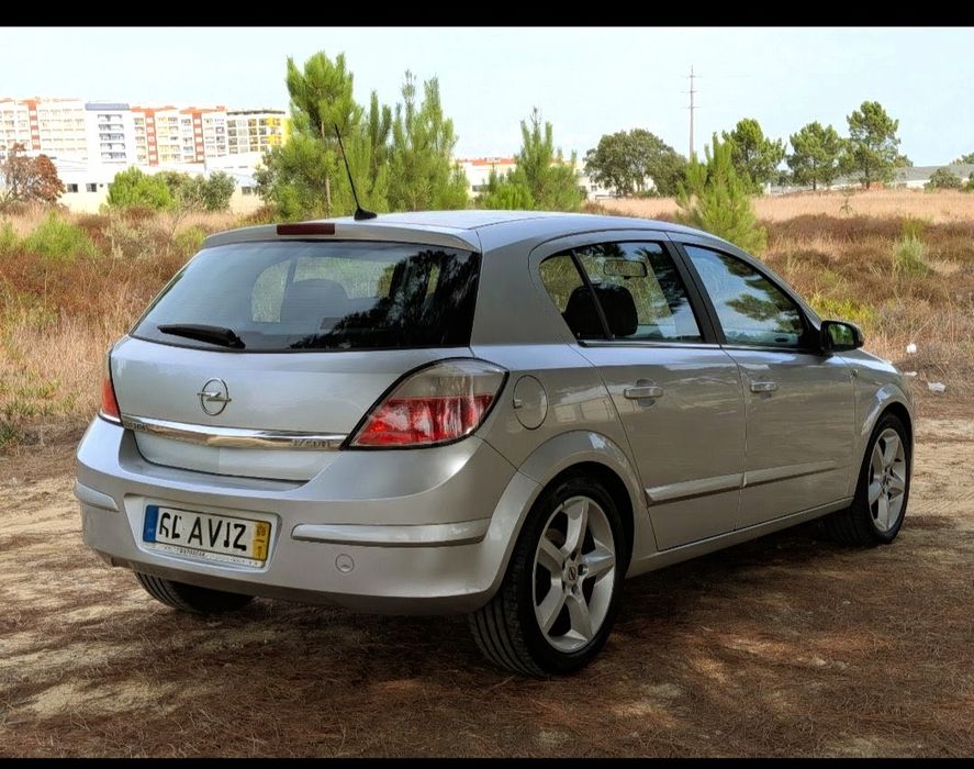 Opel Astra 1.7Cdti Cosmo (full extras) foto 2